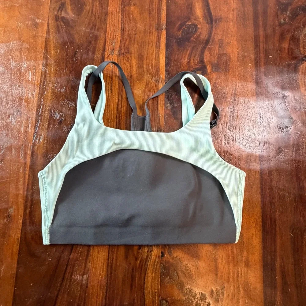 Nike Dri-FIT Layered Ribbed Sports Bra Mint Green Gray DM0645-254 Small